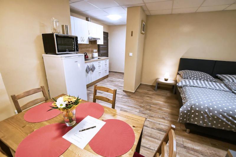 Nice Accommodation In Mikulov Exterior foto